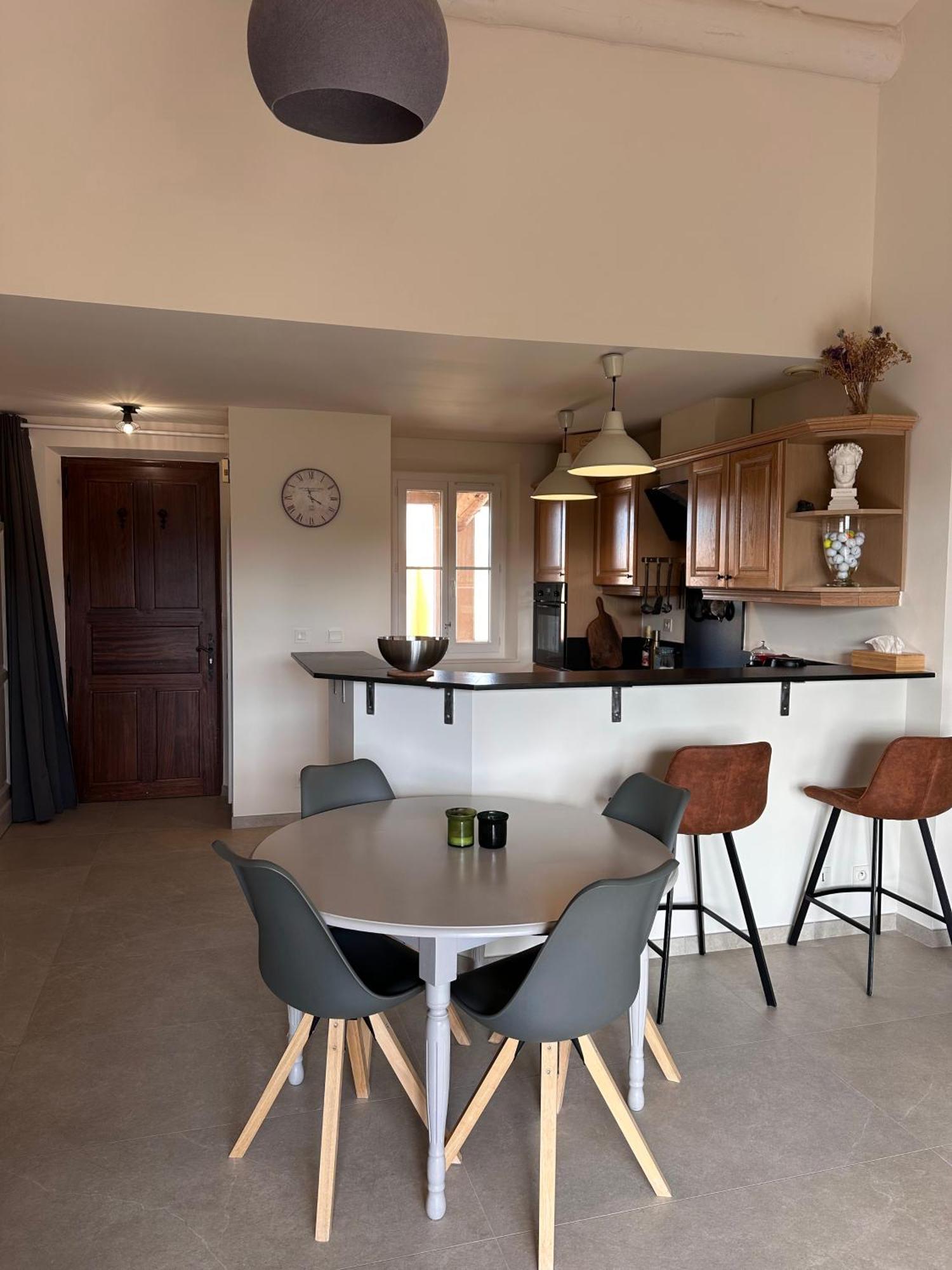 Appartement Clim & Piscine Sur Golf Pont-Royal Buitenkant foto