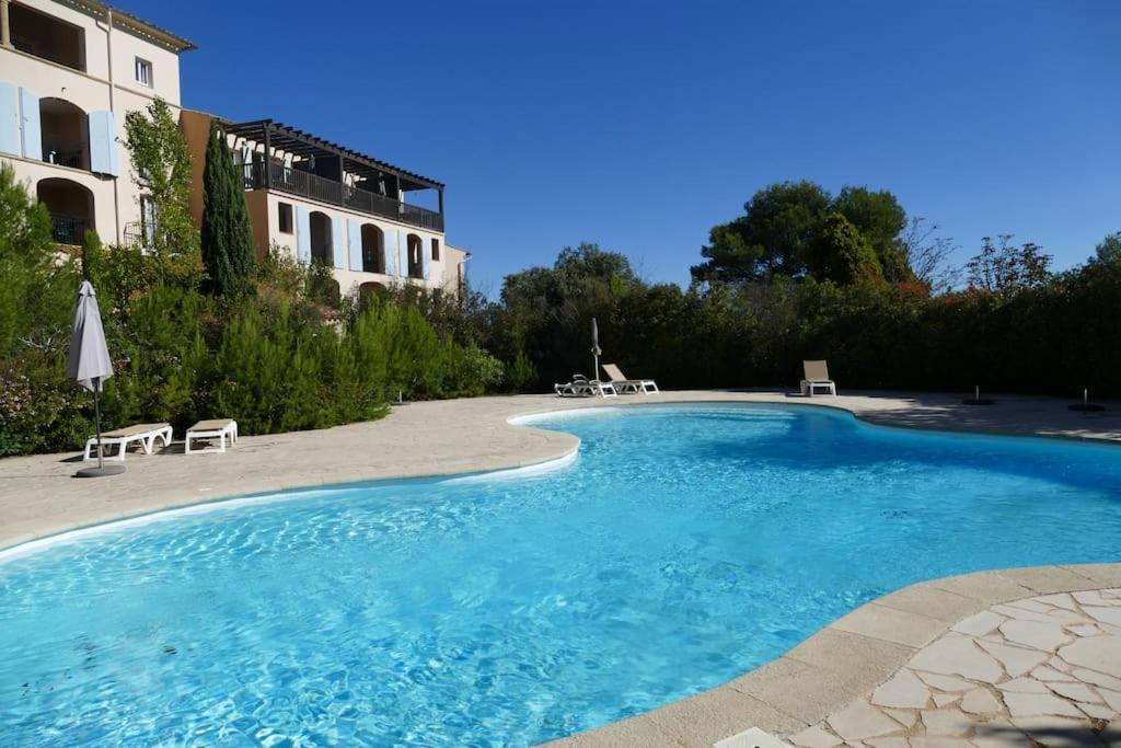 Appartement Clim & Piscine Sur Golf Pont-Royal Buitenkant foto
