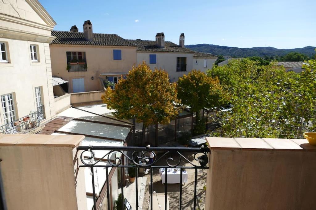 Appartement Clim & Piscine Sur Golf Pont-Royal Buitenkant foto