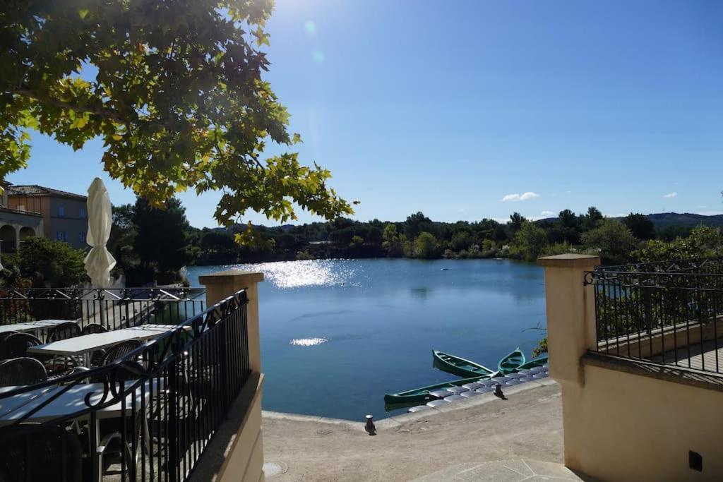 Appartement Clim & Piscine Sur Golf Pont-Royal Buitenkant foto